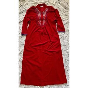 Vintage Vanity Fair Red Embroidered Housecoat Maxi Dress Pockets USA Made Warm L